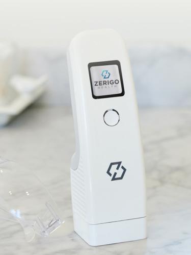 handheld UVB Smart Light Therapy device for people living with psoriasis, eczema/atopic dermatitis, & vitiligo